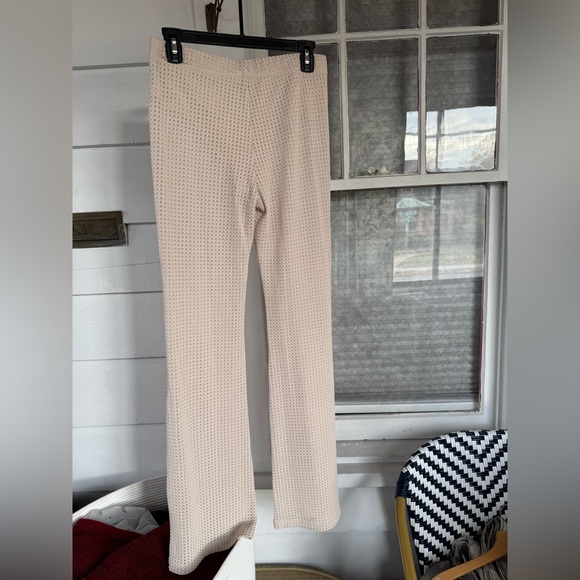 Netted Pants - Picture 3 of 4